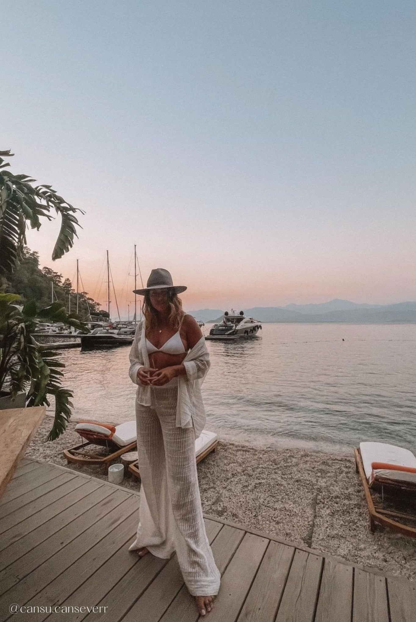 Voyage Set White Stripes - The Handloom