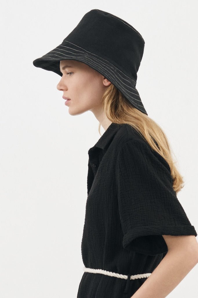 Playa Contrast Stitch Bucket Hat Black - The Handloom